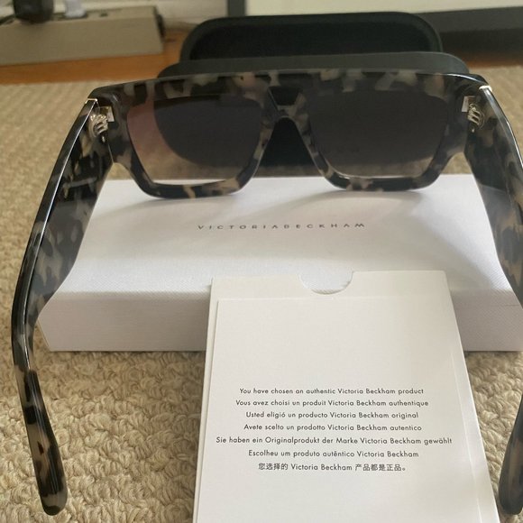 Victoria Beckham 55mm Square Sunglasses - Picture 11 of 16